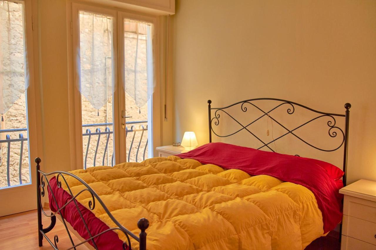Apartmentsgarda - Residenza Dei Navigatori Тори дел Бенако Екстериор снимка
