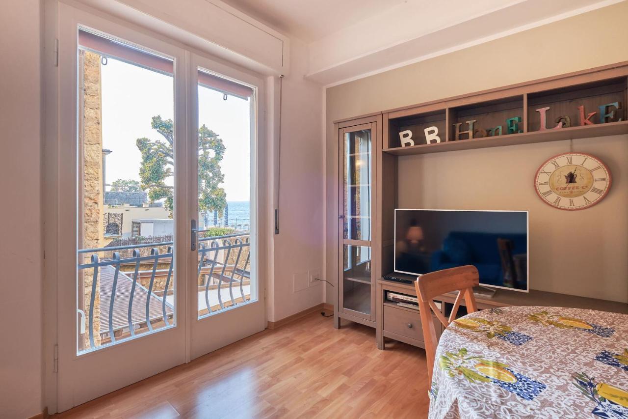 Apartmentsgarda - Residenza Dei Navigatori Тори дел Бенако Екстериор снимка