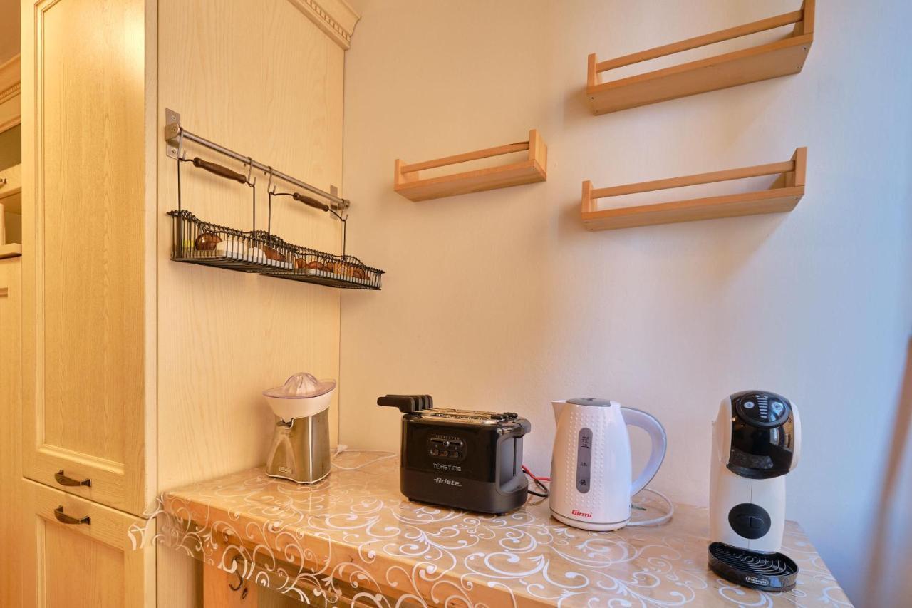 Apartmentsgarda - Residenza Dei Navigatori Тори дел Бенако Екстериор снимка
