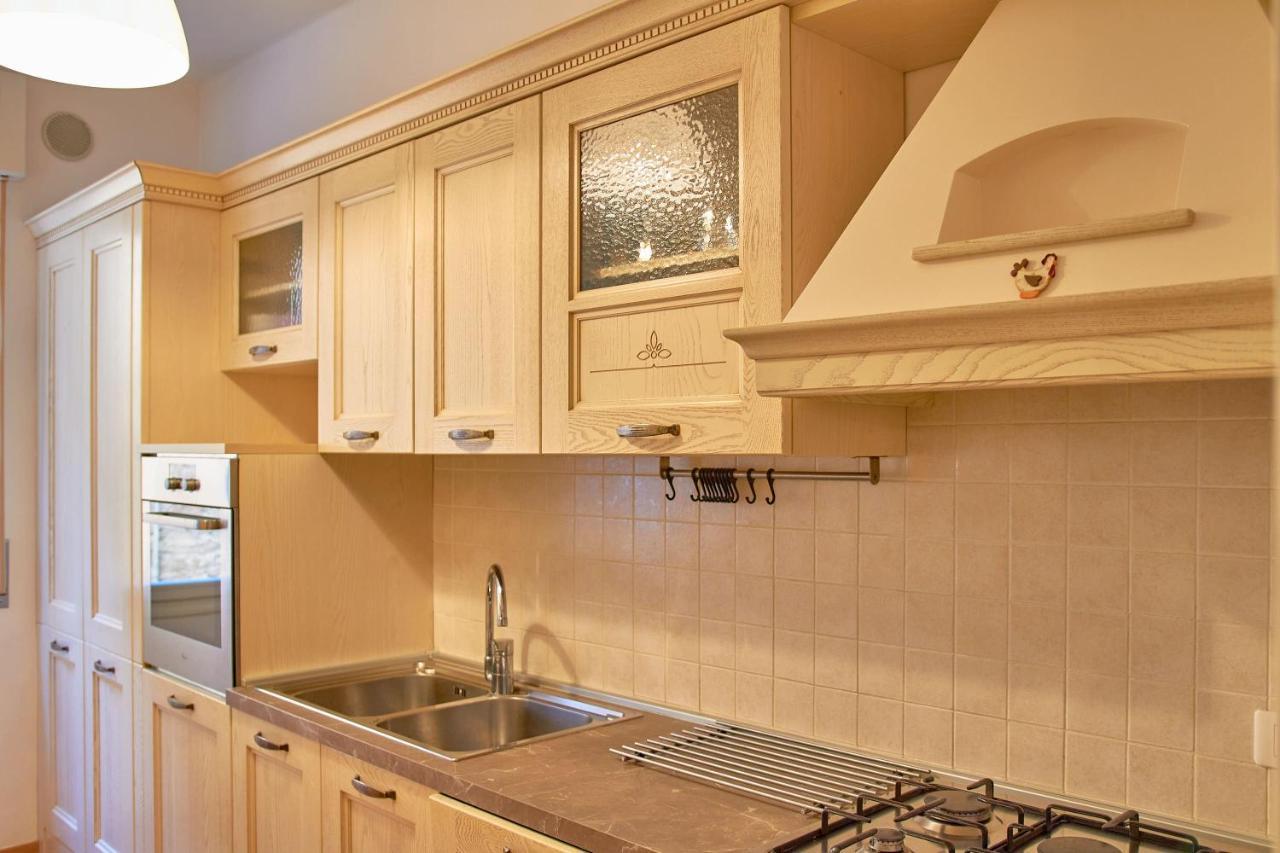 Apartmentsgarda - Residenza Dei Navigatori Тори дел Бенако Екстериор снимка