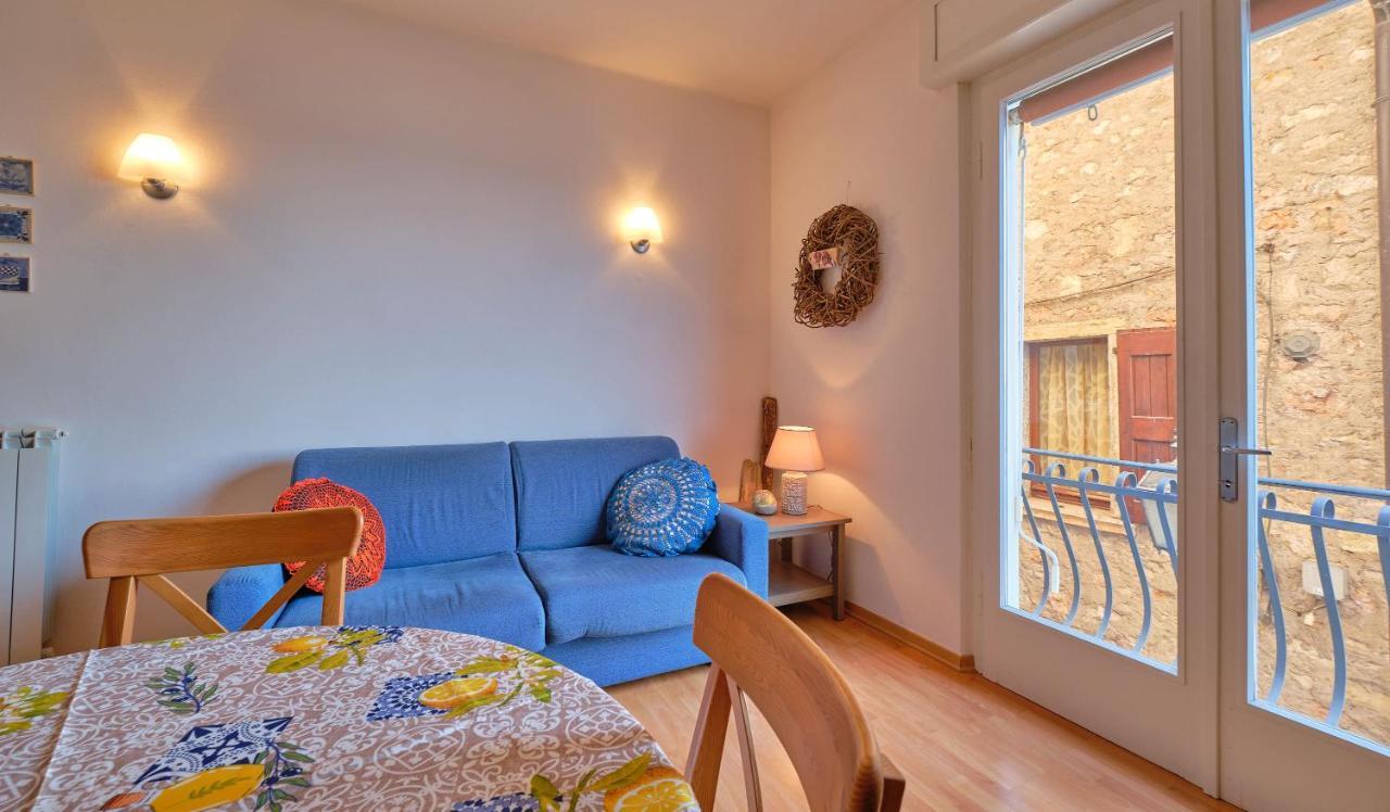 Apartmentsgarda - Residenza Dei Navigatori Тори дел Бенако Екстериор снимка